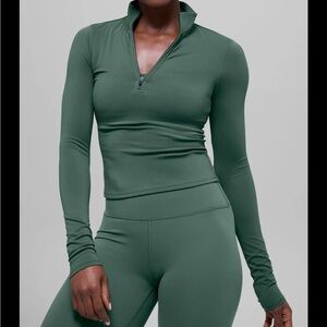 ALO Yoga Forest Green Long Sleeve Top